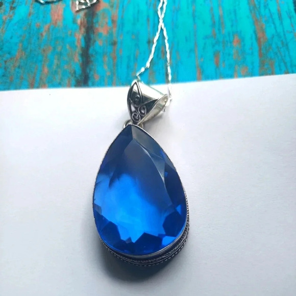 NWOT Huge London Blue Topaz 💙 Pendant Necklace 925 Silver Setting and Chain - Picture 2 of 4